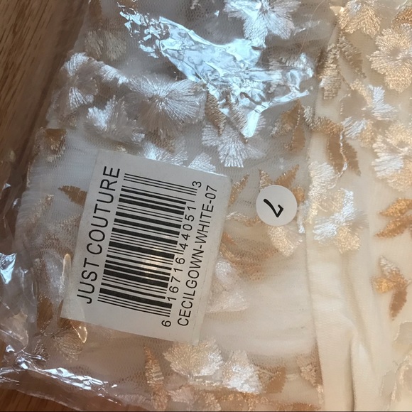 Little Girl’s Special Occasion Dress, Size 7 - Picture 5 of 7